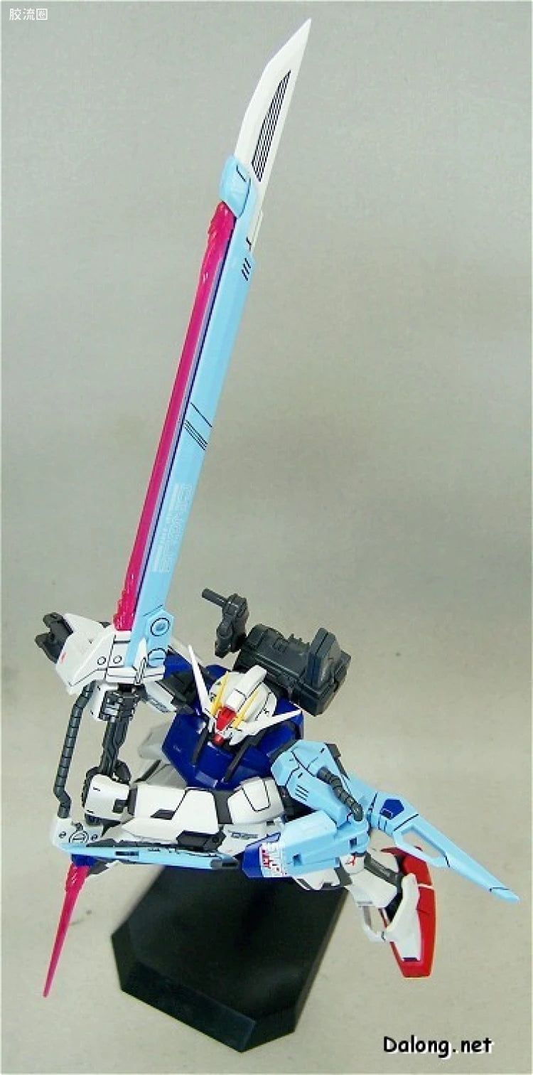 Bandai MG 1/100 GAT-X105 Launcher/Sword Strike Gundam