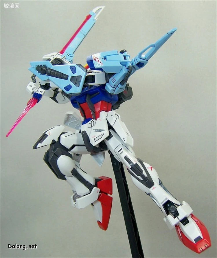 Bandai MG 1/100 GAT-X105 Launcher/Sword Strike Gundam