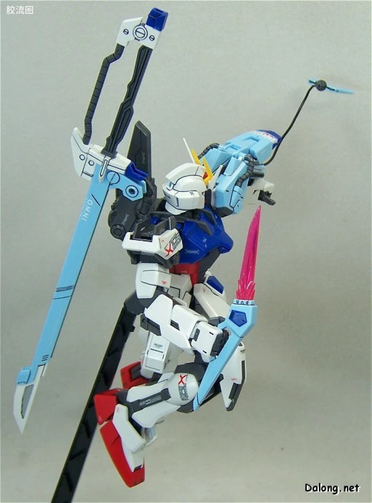 Bandai MG 1/100 GAT-X105 Launcher/Sword Strike Gundam