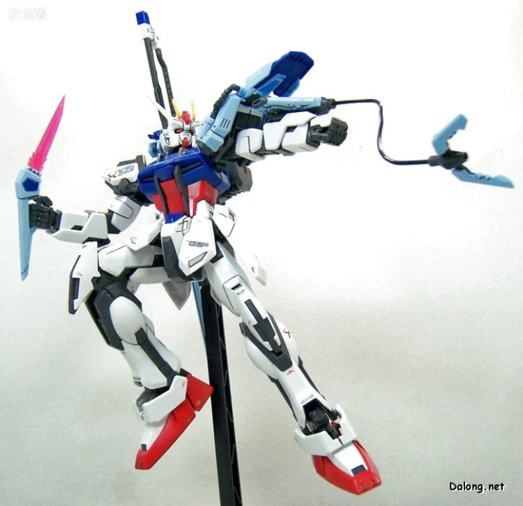 Bandai MG 1/100 GAT-X105 Launcher/Sword Strike Gundam