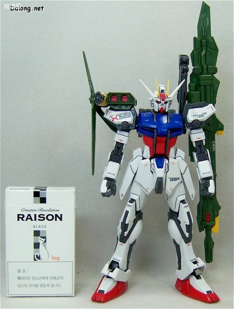 Bandai MG 1/100 GAT-X105 Launcher/Sword Strike Gundam