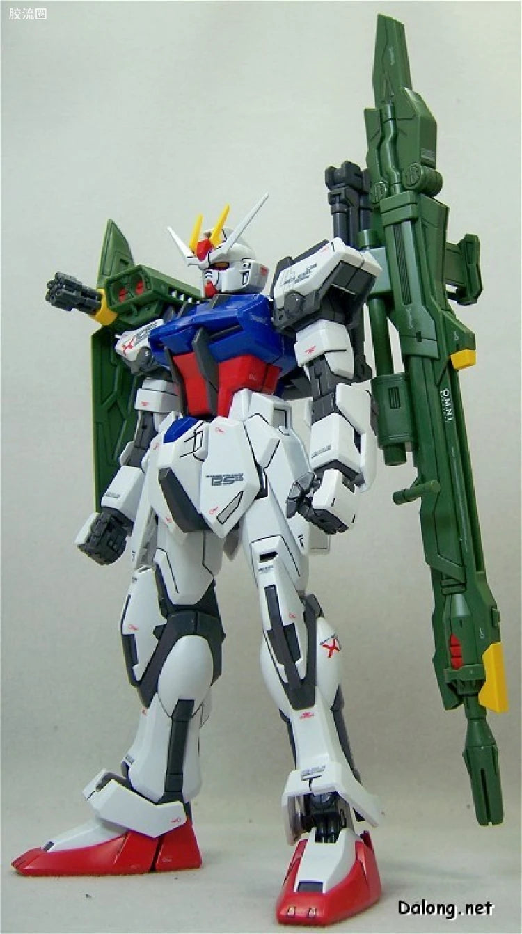 Bandai MG 1/100 GAT-X105 Launcher/Sword Strike Gundam