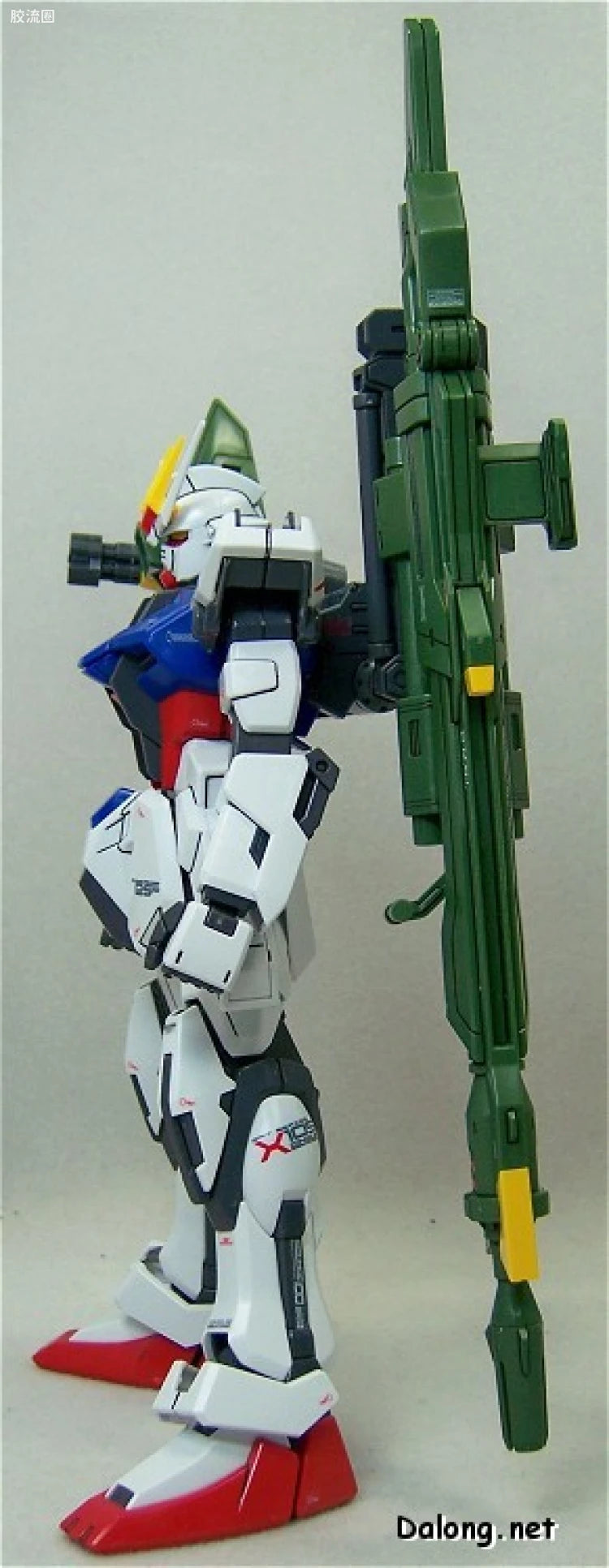 Bandai MG 1/100 GAT-X105 Launcher/Sword Strike Gundam