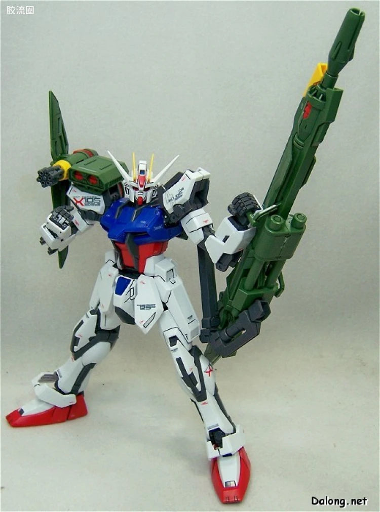 Bandai MG 1/100 GAT-X105 Launcher/Sword Strike Gundam