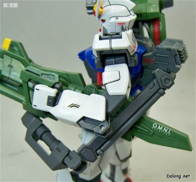 Bandai MG 1/100 GAT-X105 Launcher/Sword Strike Gundam