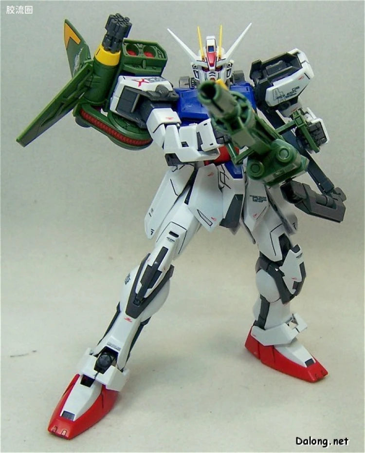 Bandai MG 1/100 GAT-X105 Launcher/Sword Strike Gundam