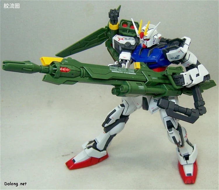 Bandai MG 1/100 GAT-X105 Launcher/Sword Strike Gundam