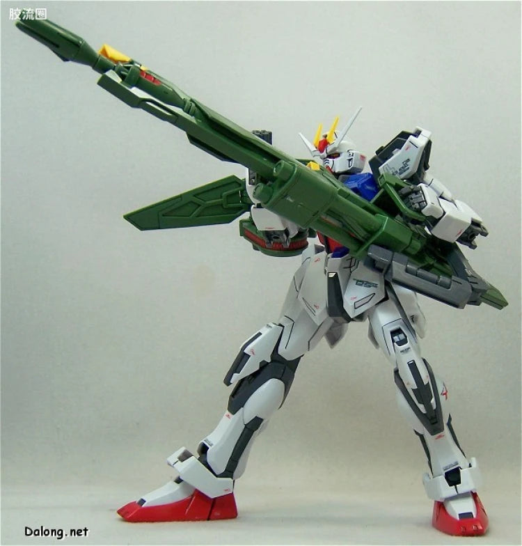 Bandai MG 1/100 GAT-X105 Launcher/Sword Strike Gundam