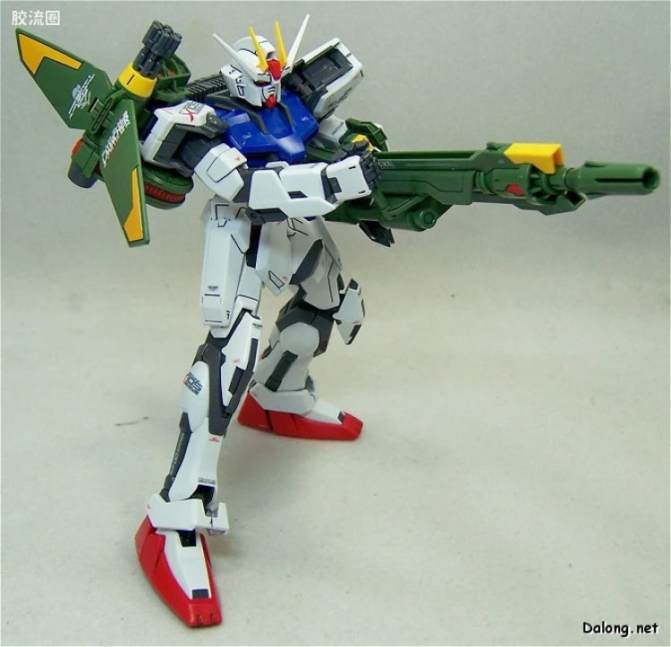 Bandai MG 1/100 GAT-X105 Launcher/Sword Strike Gundam