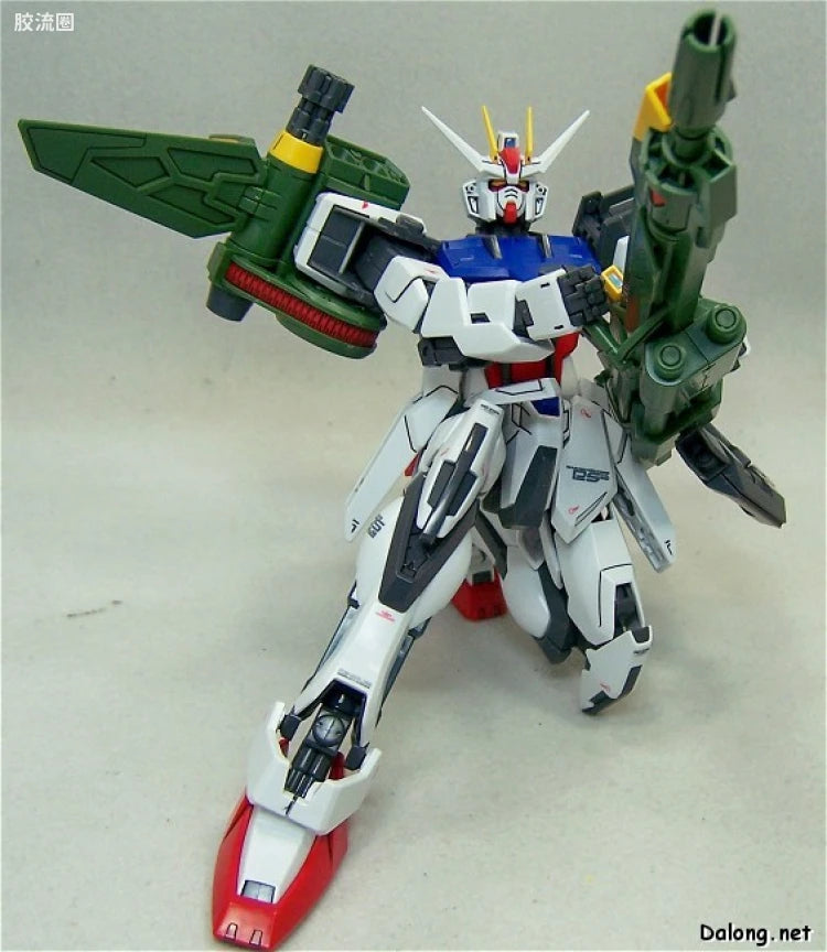 Bandai MG 1/100 GAT-X105 Launcher/Sword Strike Gundam