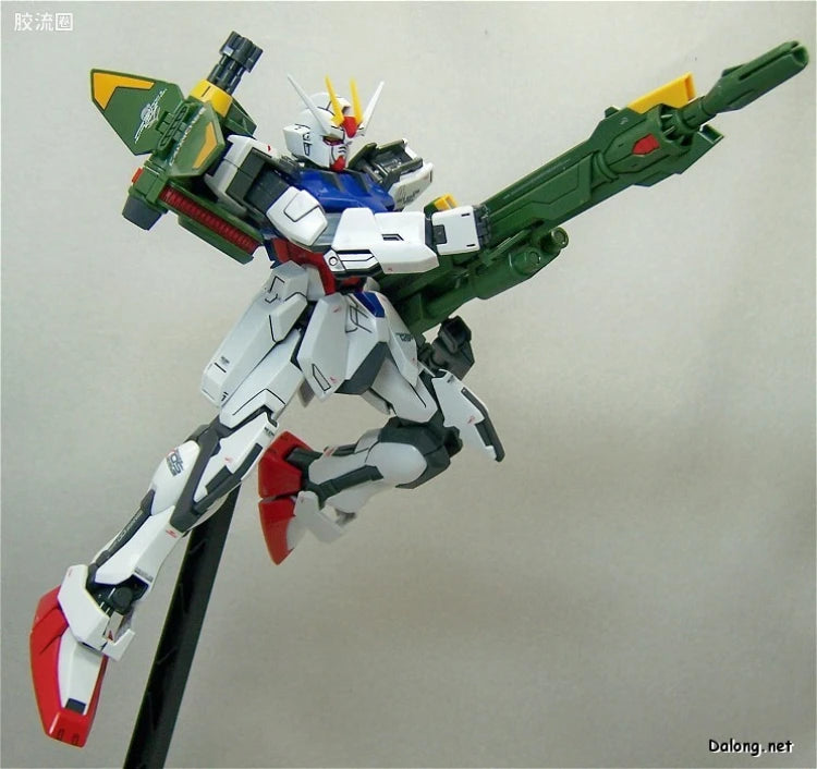 Bandai MG 1/100 GAT-X105 Launcher/Sword Strike Gundam