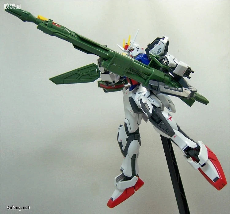Bandai MG 1/100 GAT-X105 Launcher/Sword Strike Gundam