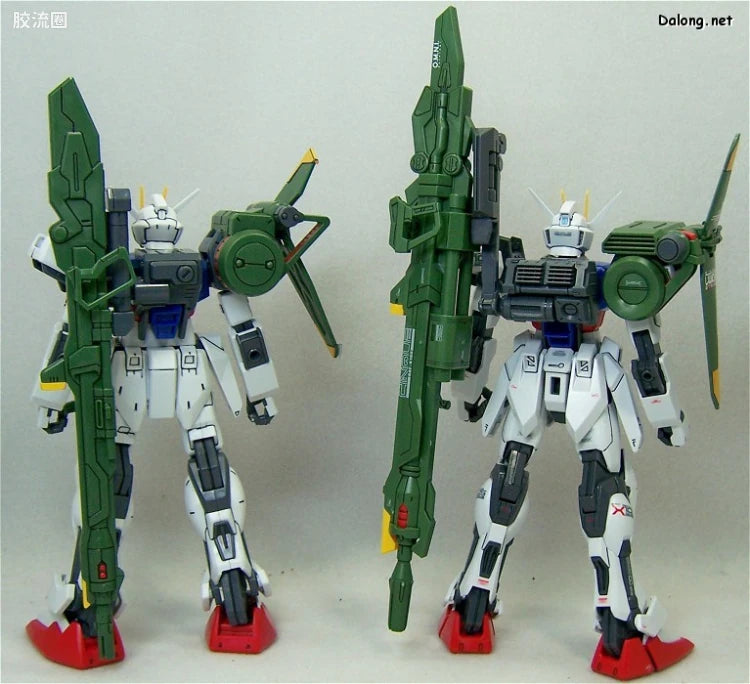 Bandai MG 1/100 GAT-X105 Launcher/Sword Strike Gundam