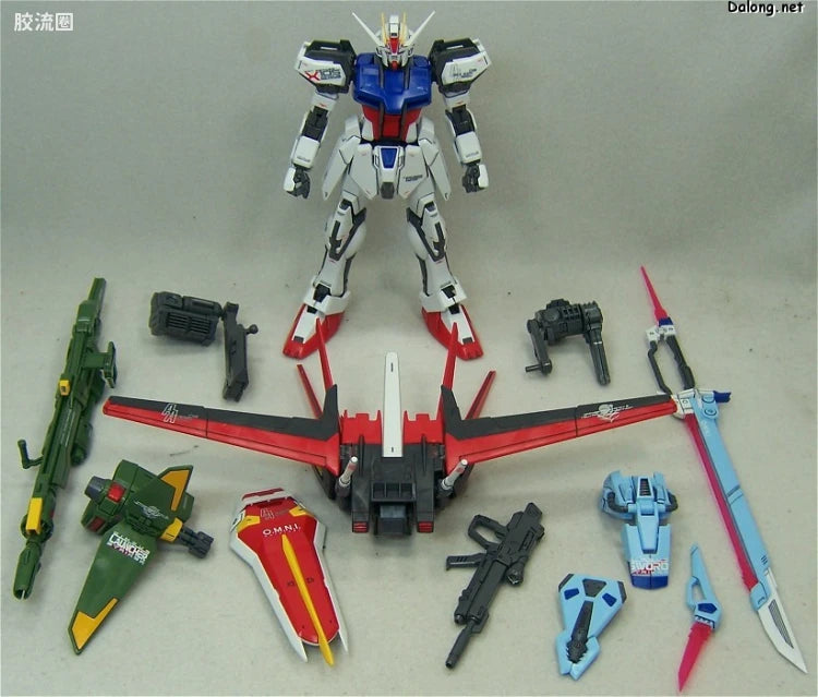Bandai MG 1/100 GAT-X105 Launcher/Sword Strike Gundam