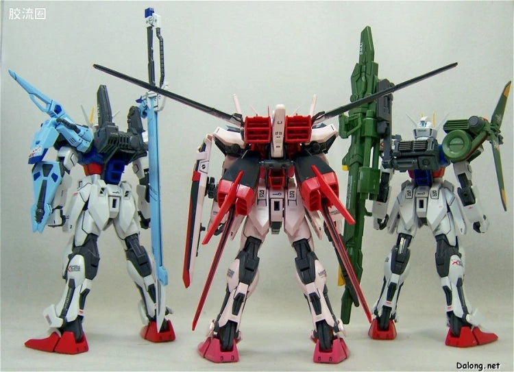 Bandai MG 1/100 GAT-X105 Launcher/Sword Strike Gundam