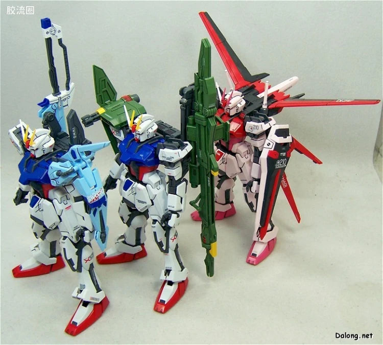 Bandai MG 1/100 GAT-X105 Launcher/Sword Strike Gundam
