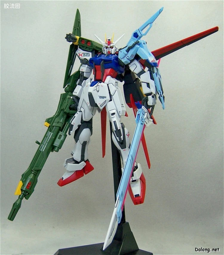 Bandai MG 1/100 GAT-X105 Launcher/Sword Strike Gundam