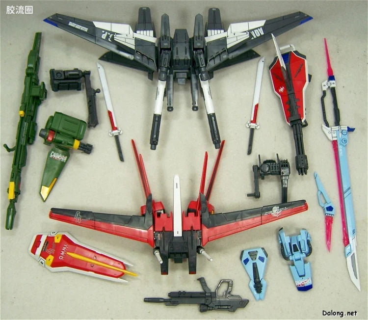Bandai MG 1/100 GAT-X105 Launcher/Sword Strike Gundam