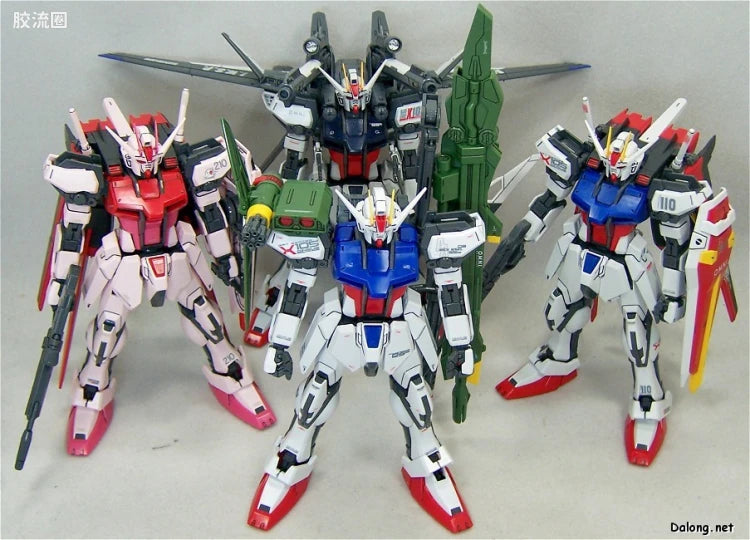 Bandai MG 1/100 GAT-X105 Launcher/Sword Strike Gundam