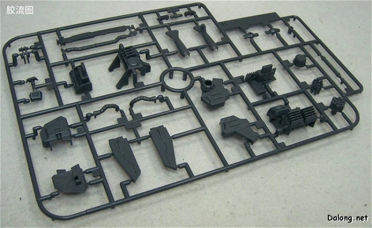 Bandai MG 1/100 GAT-X105 Launcher/Sword Strike Gundam
