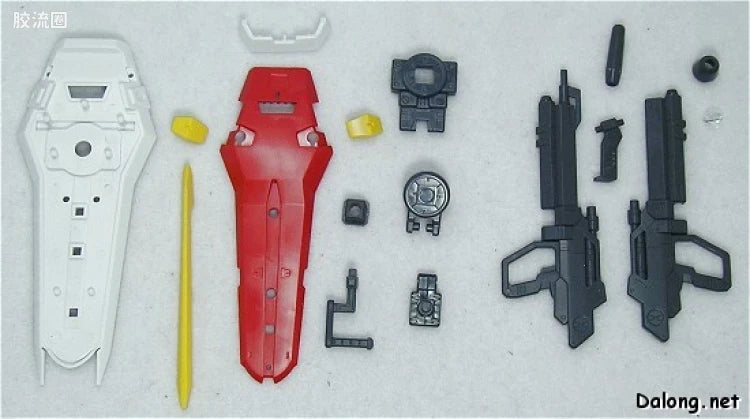 Bandai MG 1/100 GAT-X105 Launcher/Sword Strike Gundam