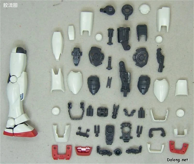Bandai MG 1/100 RX-78-2 Gundam (Ver.2.0)