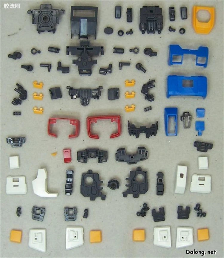 Bandai MG 1/100 RX-78-2 Gundam (Ver.2.0)