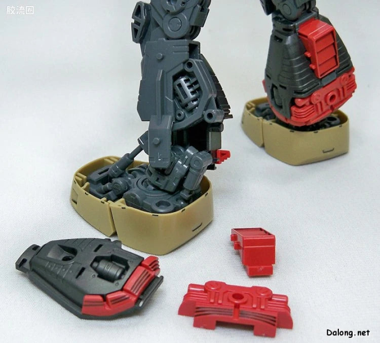 Bandai MG 1/100 MS-06K Zaku Cannon