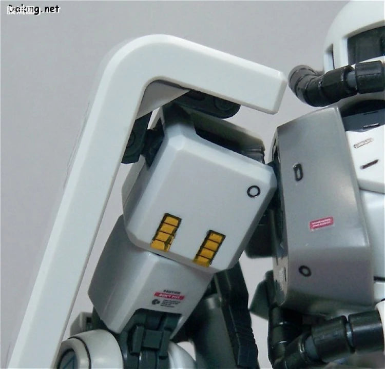 Bandai MG 1/100 MS-06R-1A Zaku II (Shin Matsunaga Custom) (Ver.2.0)