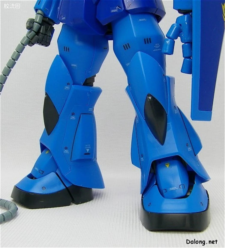 Bandai MG 1/100 MS-07B Gouf (Ver.2.0)