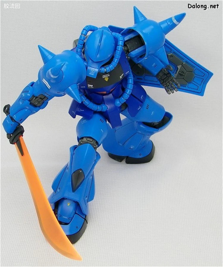 Bandai MG 1/100 MS-07B Gouf (Ver.2.0)
