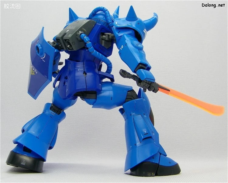 Bandai MG 1/100 MS-07B Gouf (Ver.2.0)