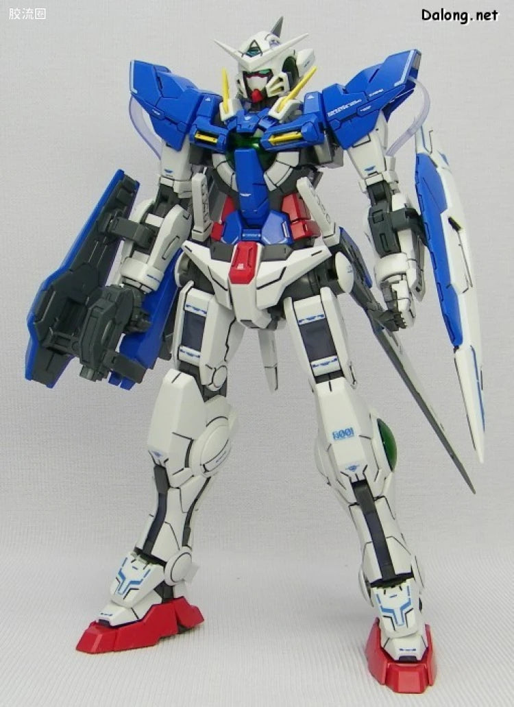 Bandai MG 1/100 GN-001 Gundam Exia