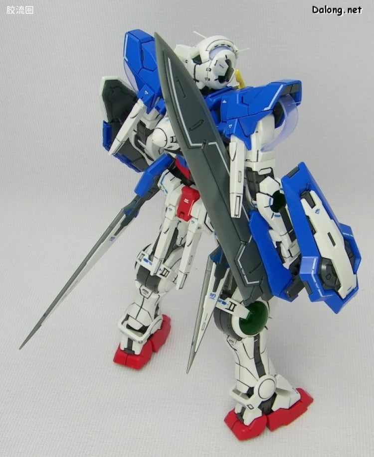 Bandai MG 1/100 GN-001 Gundam Exia