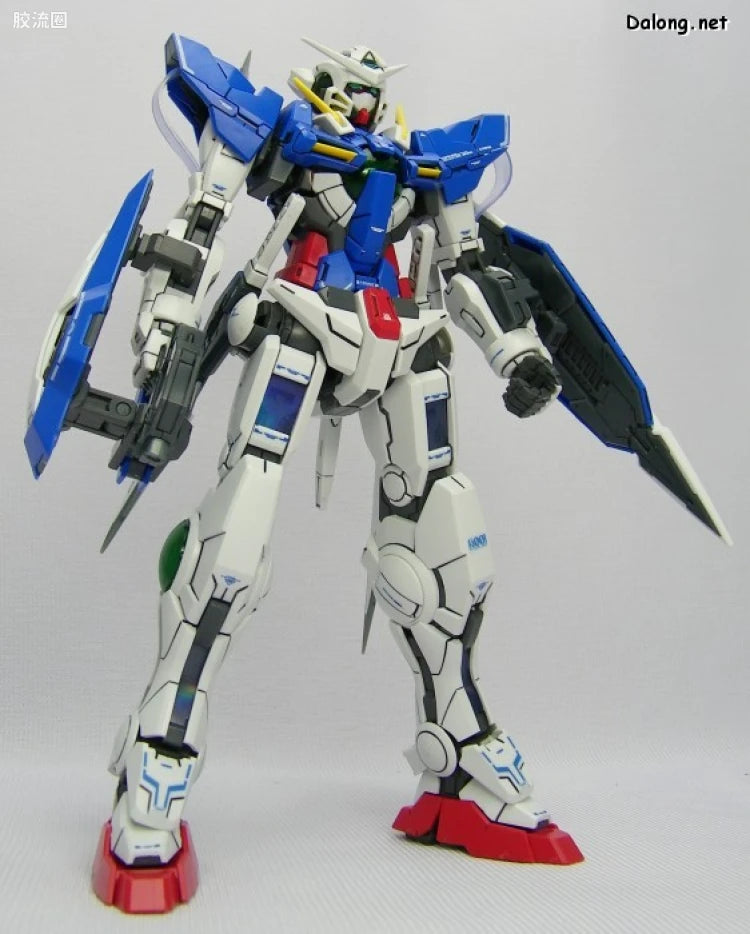 Bandai MG 1/100 GN-001 Gundam Exia