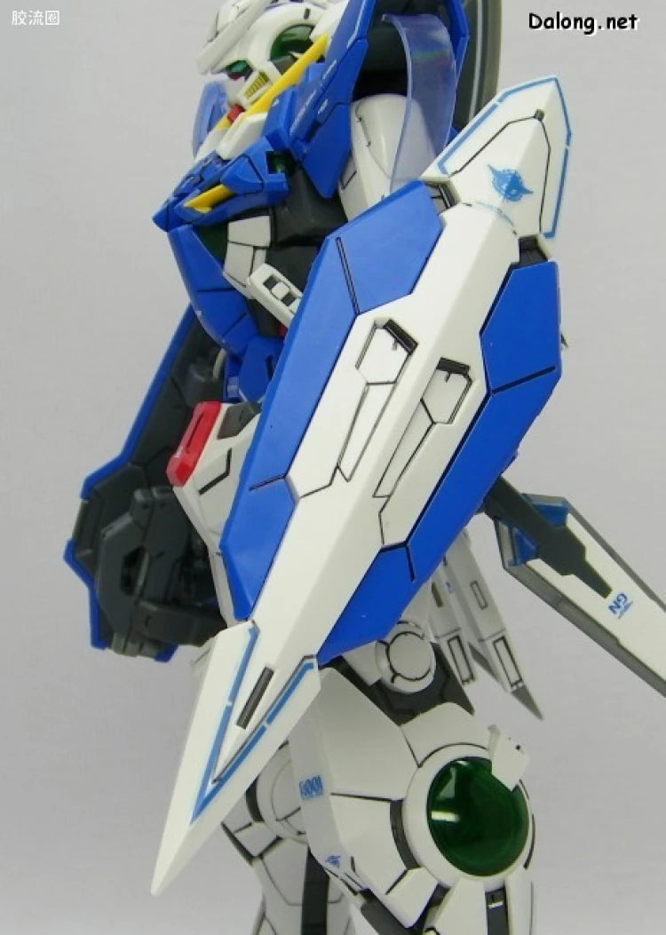 Bandai MG 1/100 GN-001 Gundam Exia