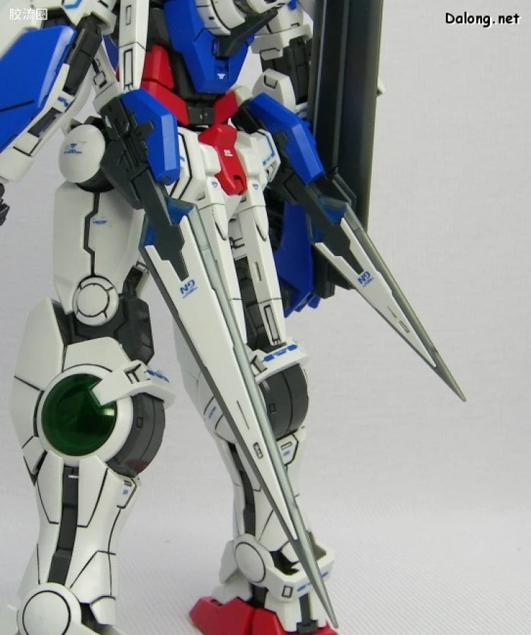 Bandai MG 1/100 GN-001 Gundam Exia