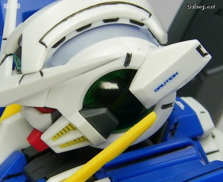 Bandai MG 1/100 GN-001 Gundam Exia