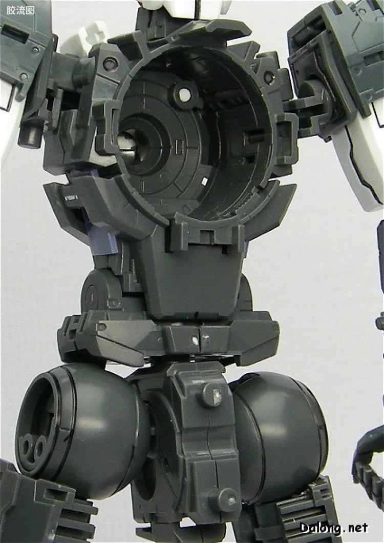 Bandai MG 1/100 GN-001 Gundam Exia