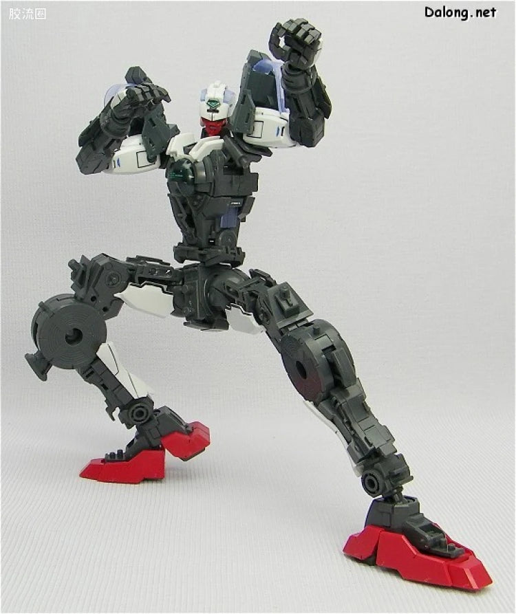 Bandai MG 1/100 GN-001 Gundam Exia