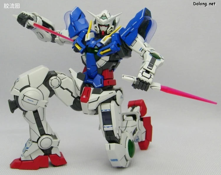 Bandai MG 1/100 GN-001 Gundam Exia
