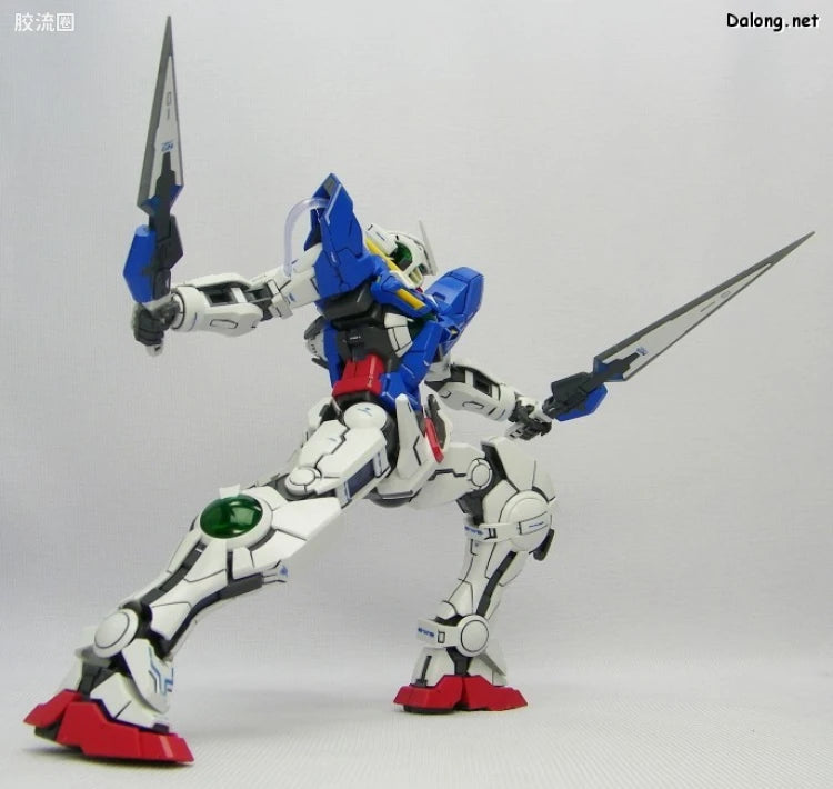 Bandai MG 1/100 GN-001 Gundam Exia