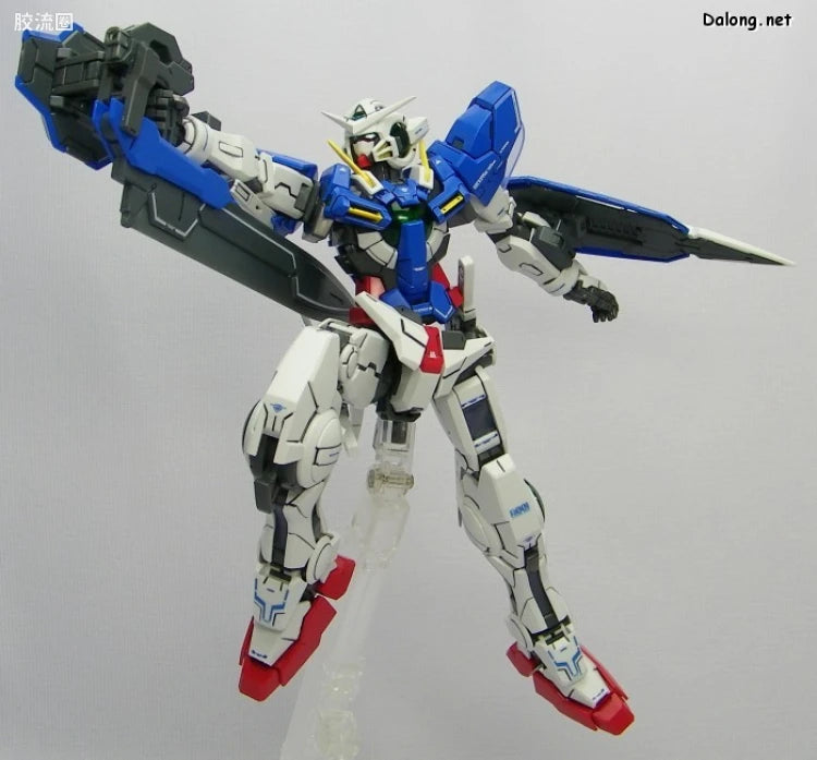 Bandai MG 1/100 GN-001 Gundam Exia