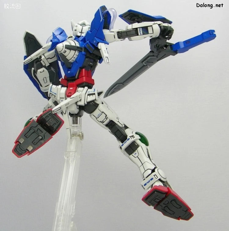 Bandai MG 1/100 GN-001 Gundam Exia
