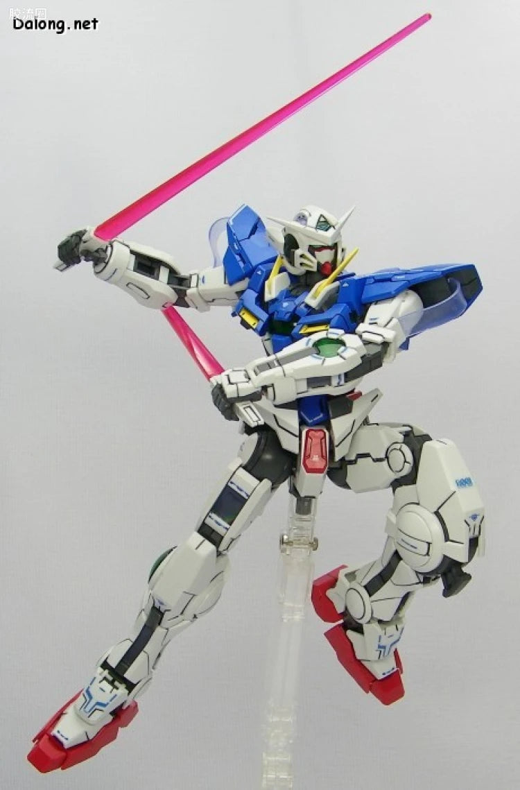 Bandai MG 1/100 GN-001 Gundam Exia