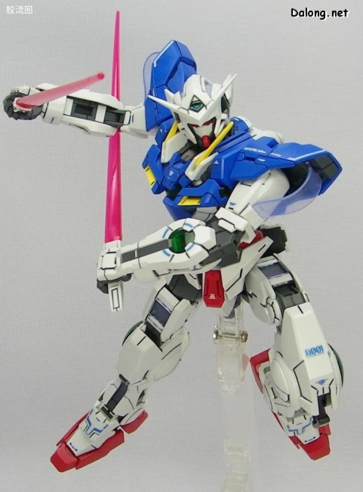 Bandai MG 1/100 GN-001 Gundam Exia
