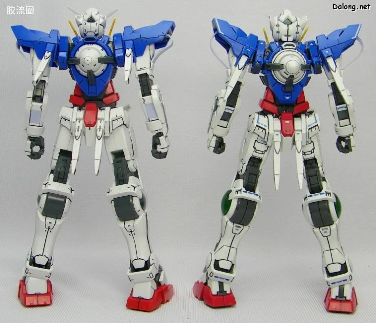 Bandai MG 1/100 GN-001 Gundam Exia