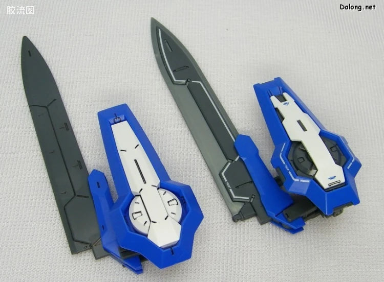 Bandai MG 1/100 GN-001 Gundam Exia