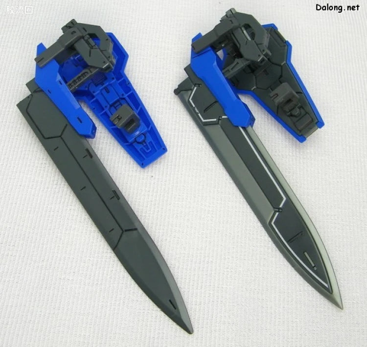 Bandai MG 1/100 GN-001 Gundam Exia