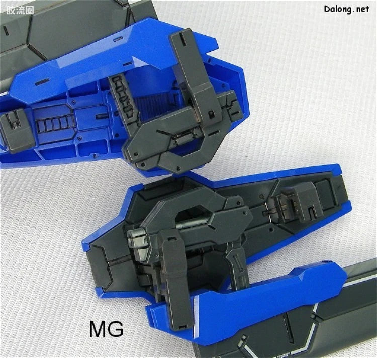 Bandai MG 1/100 GN-001 Gundam Exia